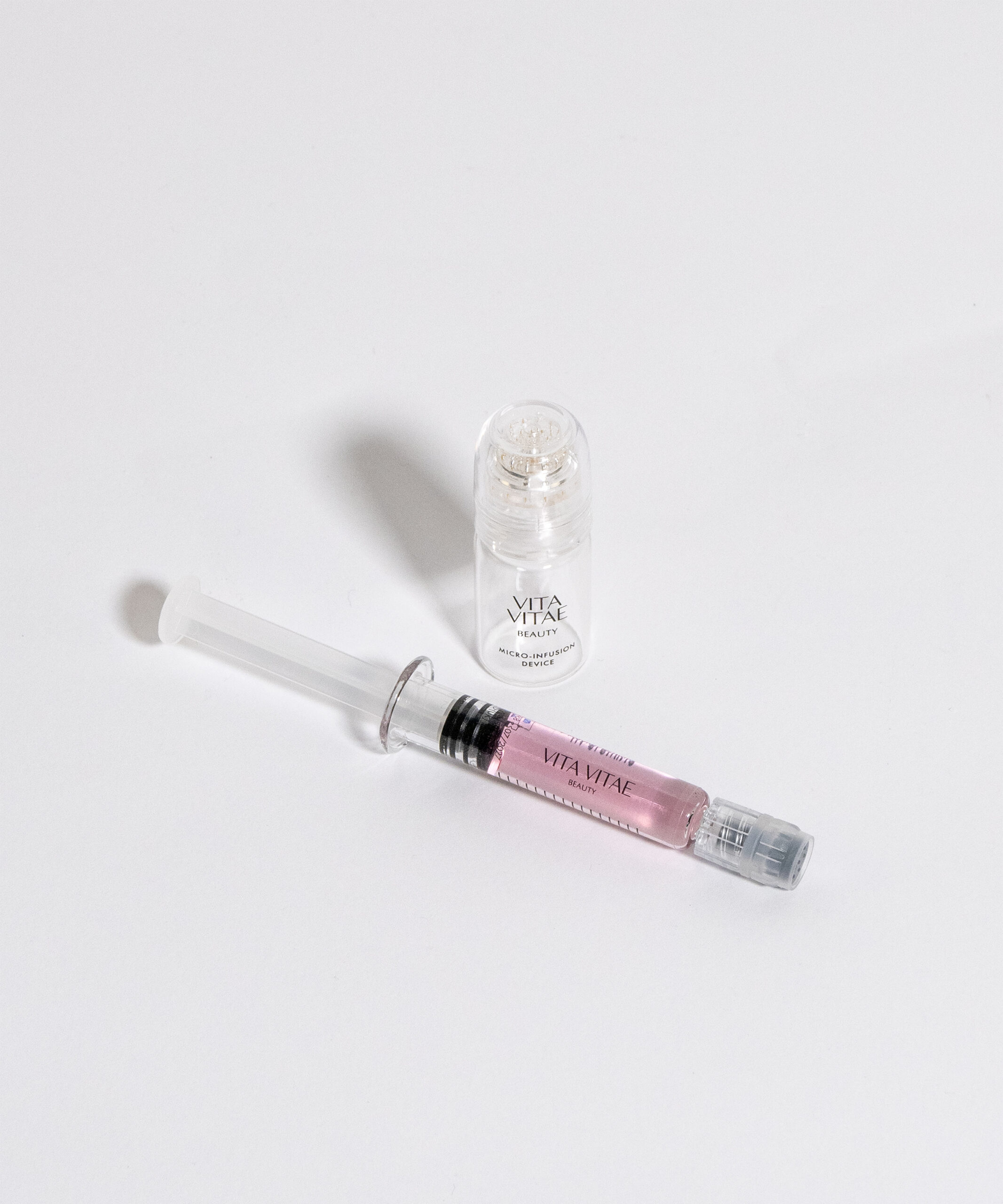 VOLUMIZING & BRIGHTENING TREATMENT KIT <br><span>Microneedling home infusion device kit 1 booster with exosomes</span> - Image 2